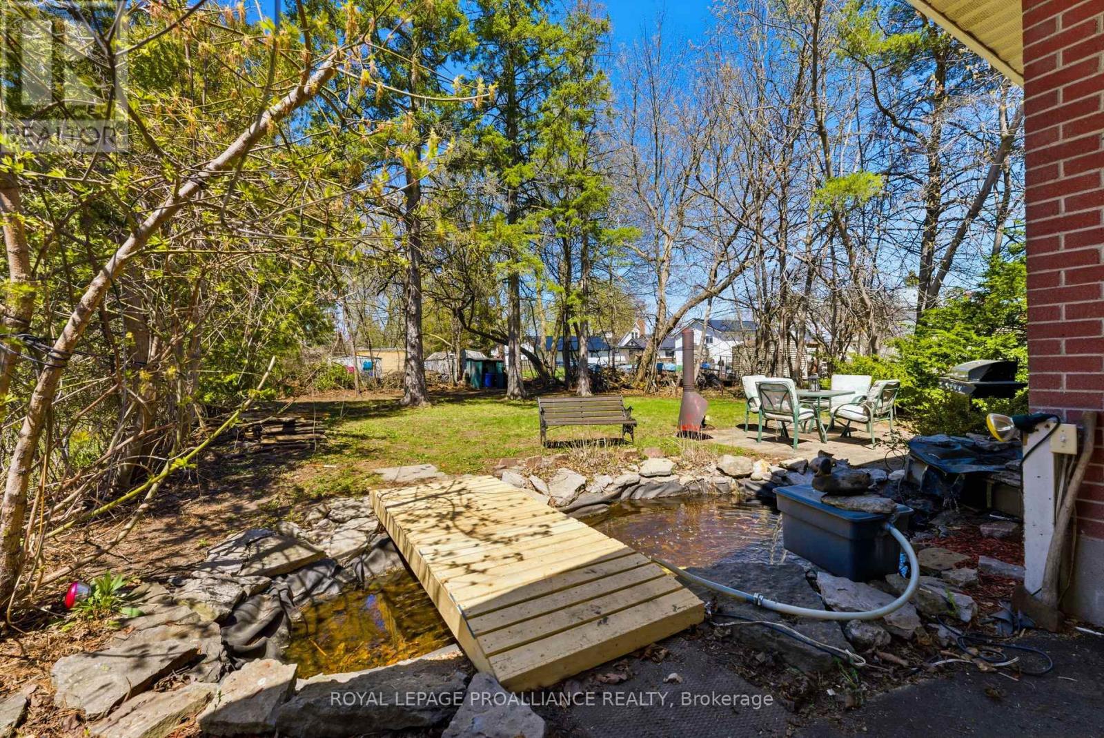 88 Crestview Avenue, Belleville (Belleville Ward), Ontario  K8N 1W9 - Photo 33 - X13057112