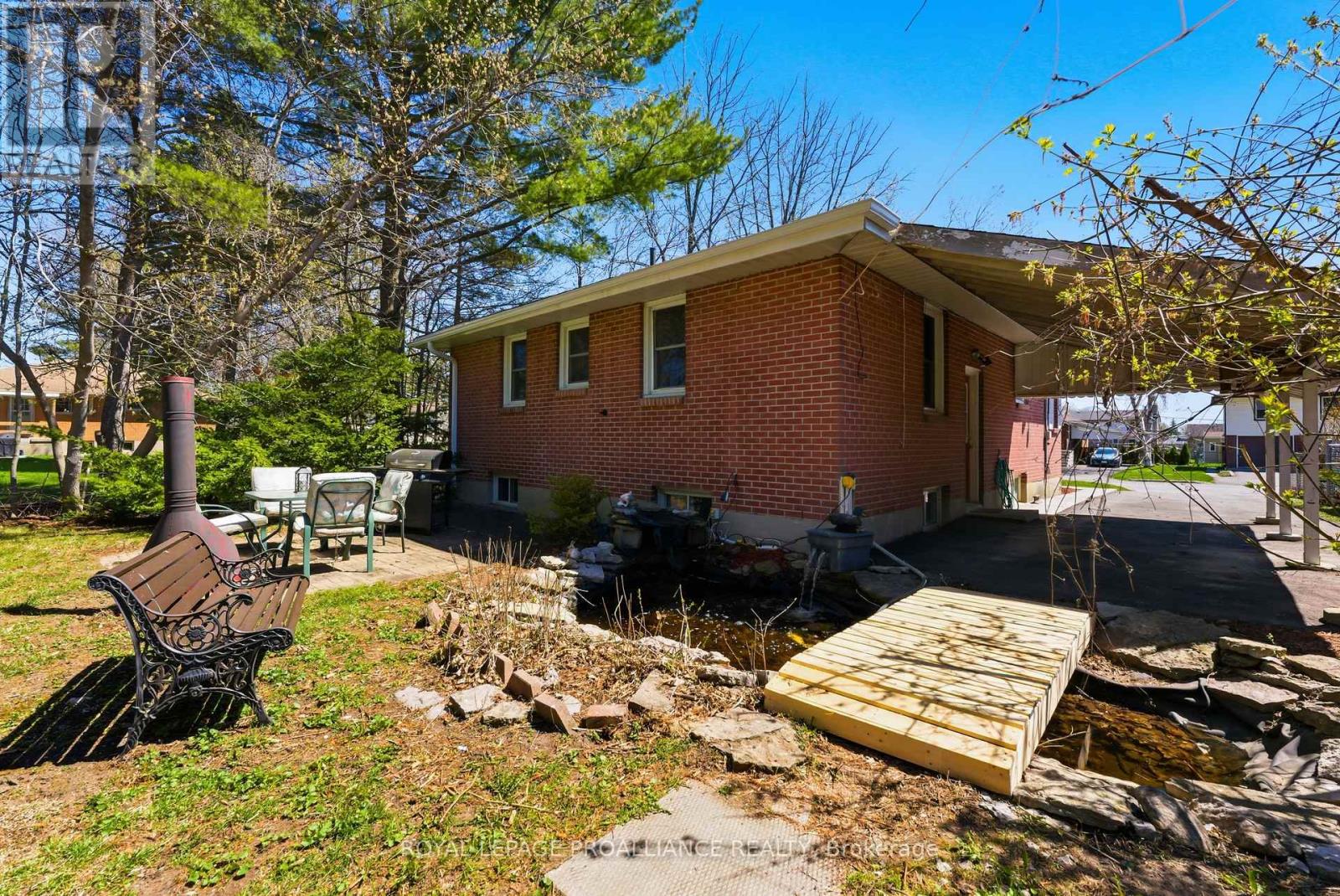 88 Crestview Avenue, Belleville (Belleville Ward), Ontario  K8N 1W9 - Photo 39 - X13057112