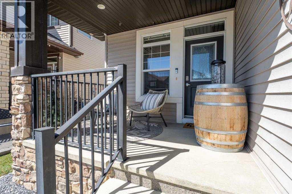 157 Crystal Green Drive, Okotoks, Alberta  T1S 0C8 - Photo 3 - A2304524