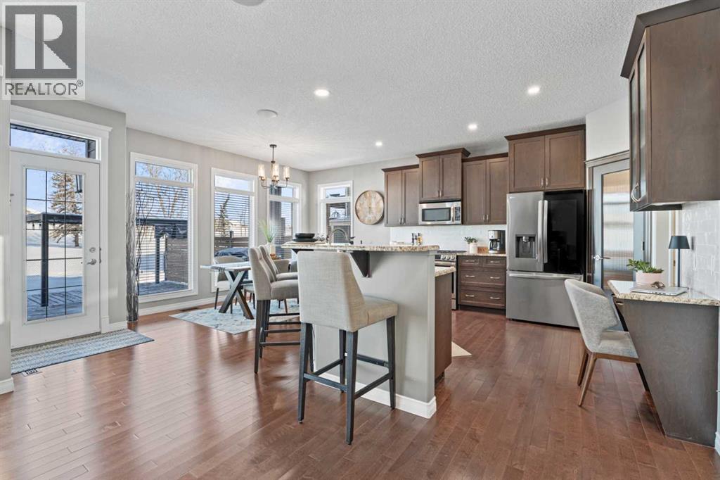 157 Crystal Green Drive, Okotoks, Alberta  T1S 0C8 - Photo 9 - A2304524