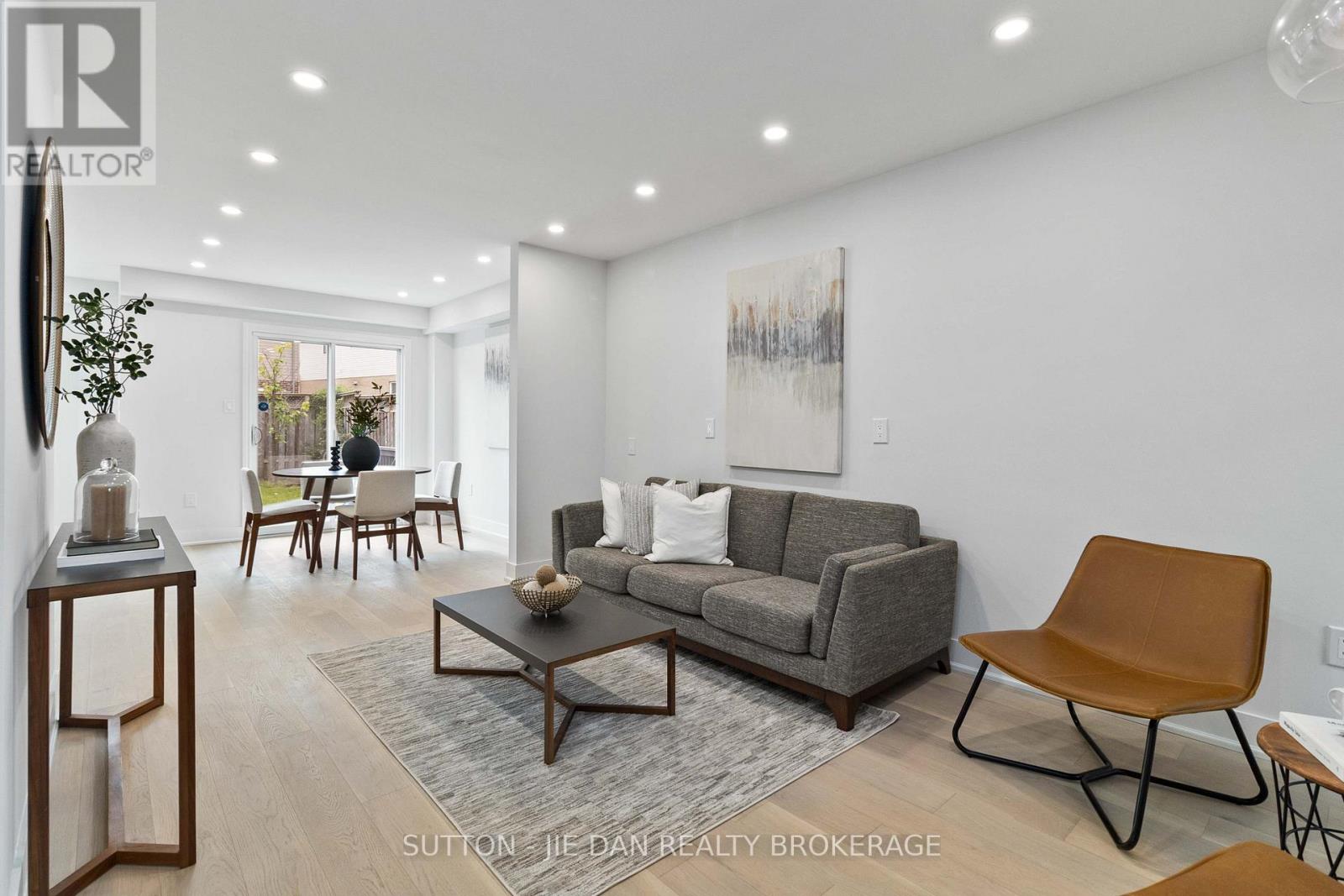 989 Mapleridge Street, London North, Ontario  N6H 0A6 - Photo 2 - X13056990