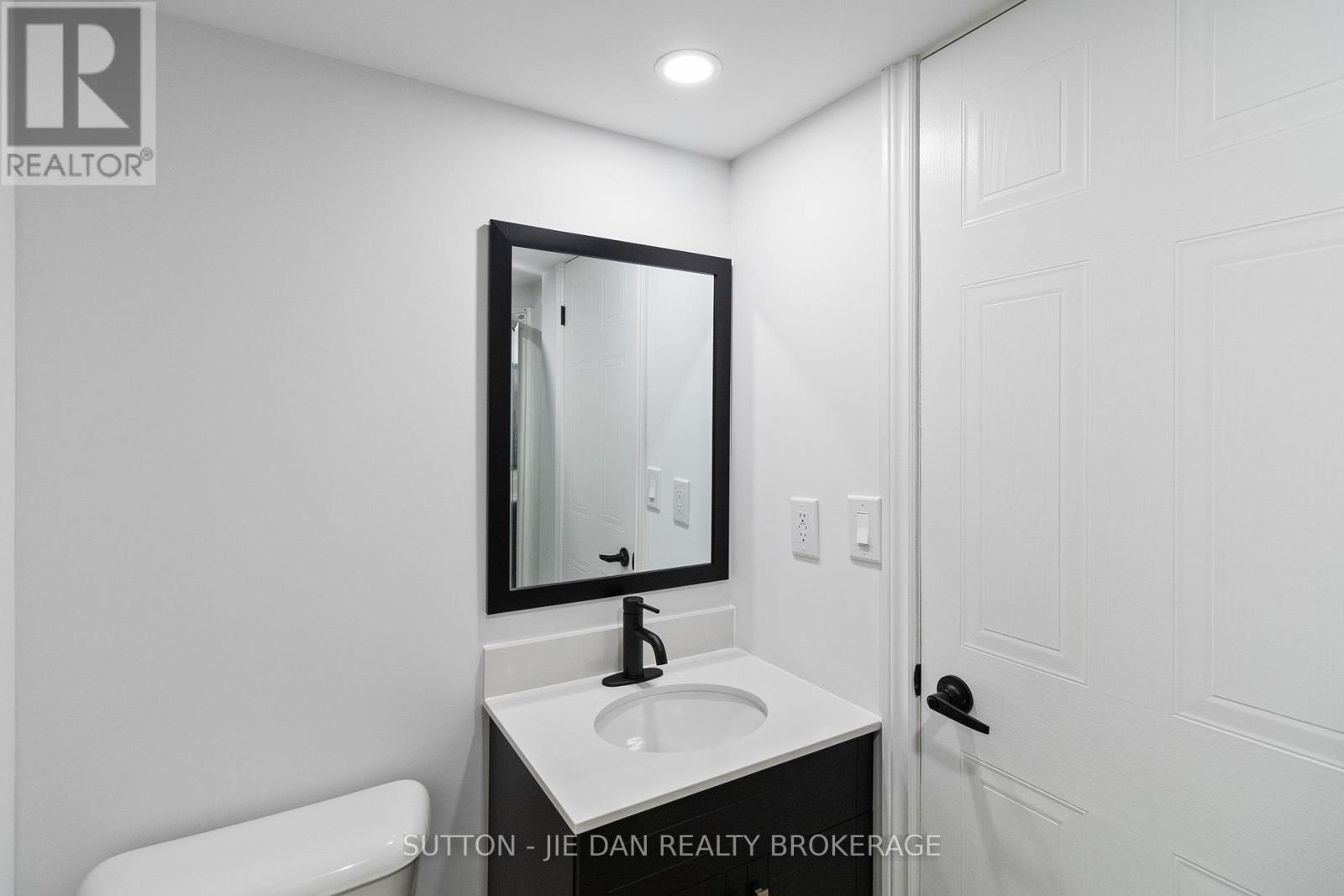 989 Mapleridge Street, London North, Ontario  N6H 0A6 - Photo 32 - X13056990