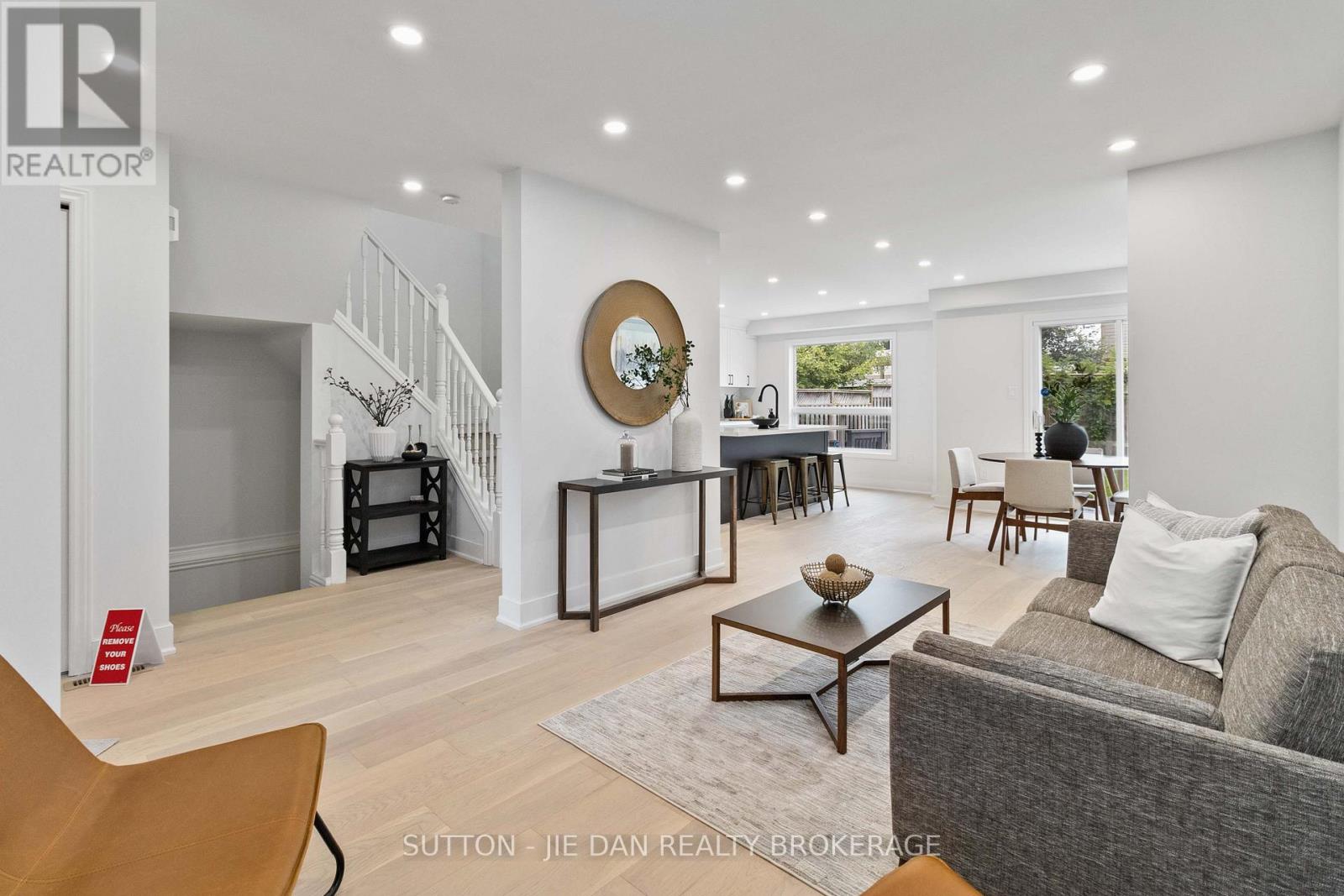 989 Mapleridge Street, London North, Ontario  N6H 0A6 - Photo 4 - X13056990