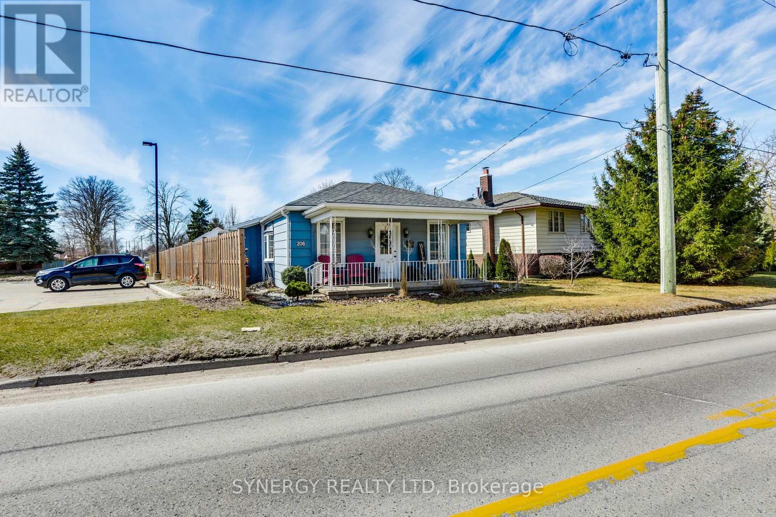 206 Caradoc Street S, Strathroy-Caradoc, Ontario  N7G 2P1 - Photo 2 - X13057028