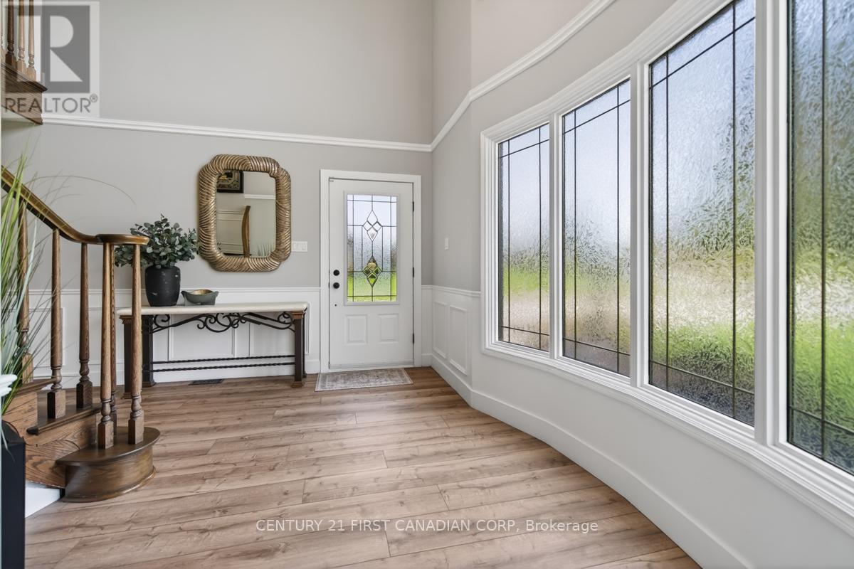 124 Sunray Avenue, London South, Ontario  N6P 1C6 - Photo 4 - X13057096