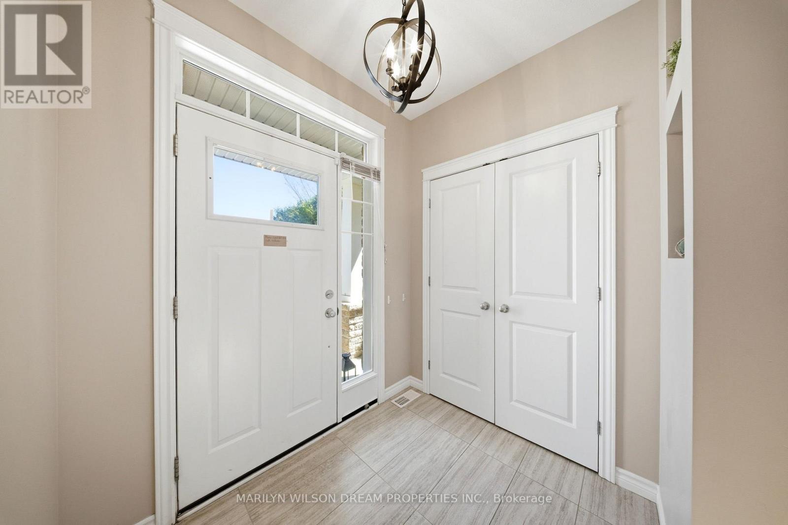 146 Tapadero Avenue, Ottawa, Ontario  K2V 0A7 - Photo 4 - X13057042