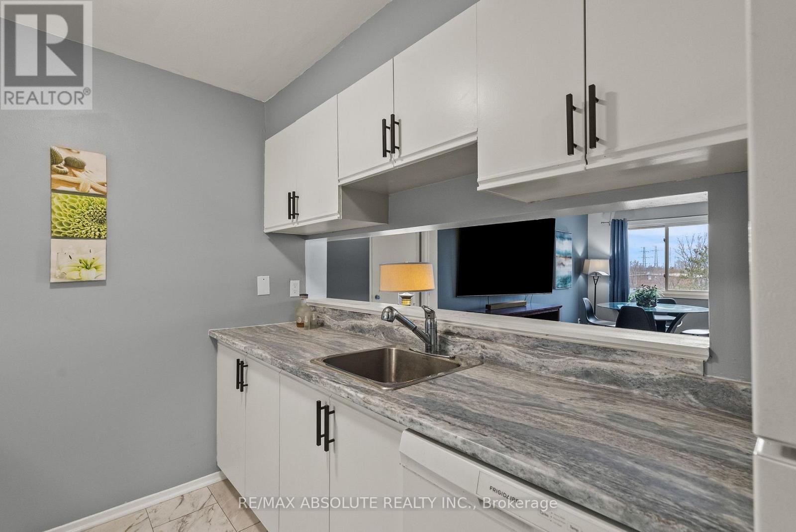 415 - 216 Viewmount Drive, Ottawa, Ontario  K2E 7X4 - Photo 13 - X13057052