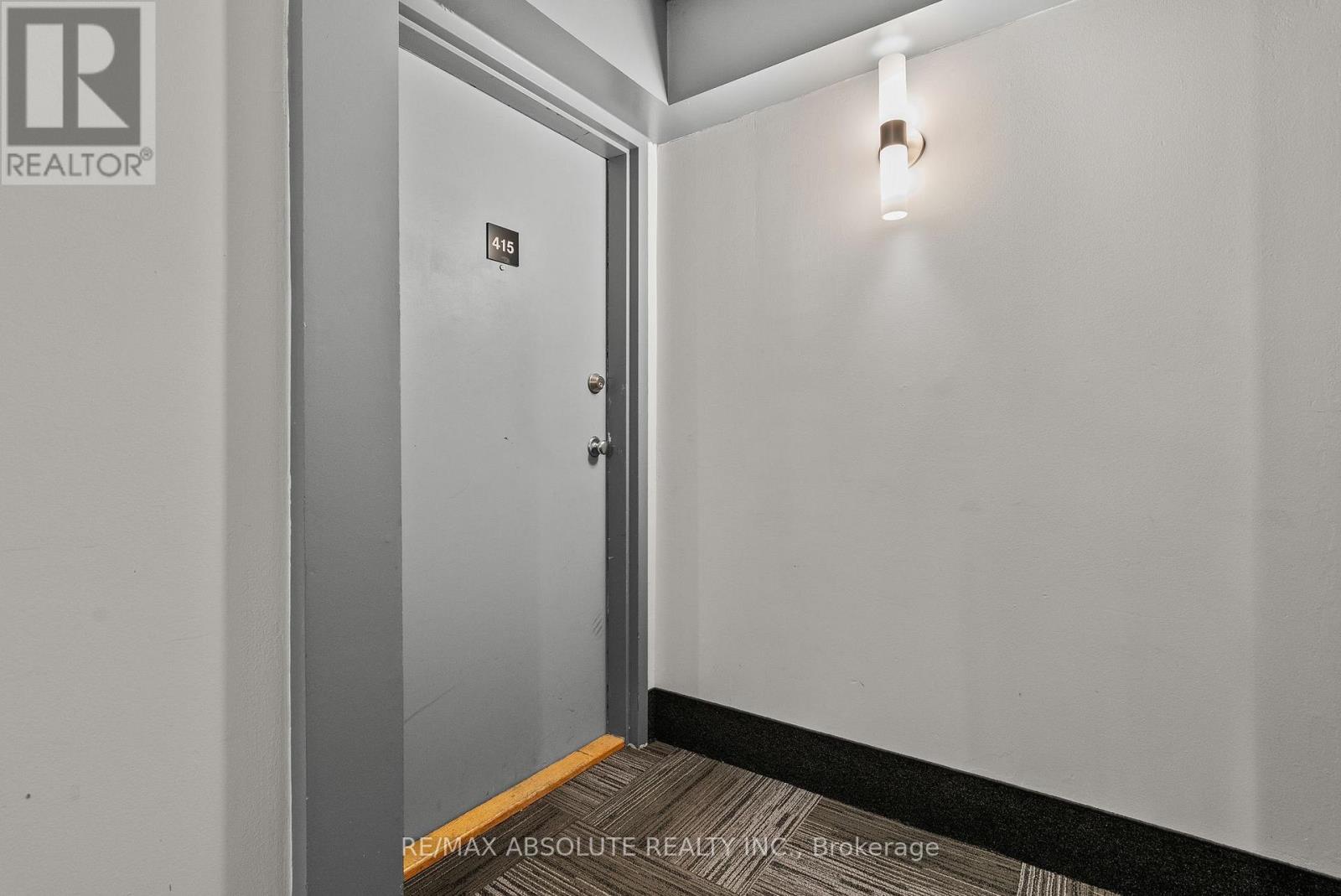 415 - 216 Viewmount Drive, Ottawa, Ontario  K2E 7X4 - Photo 3 - X13057052