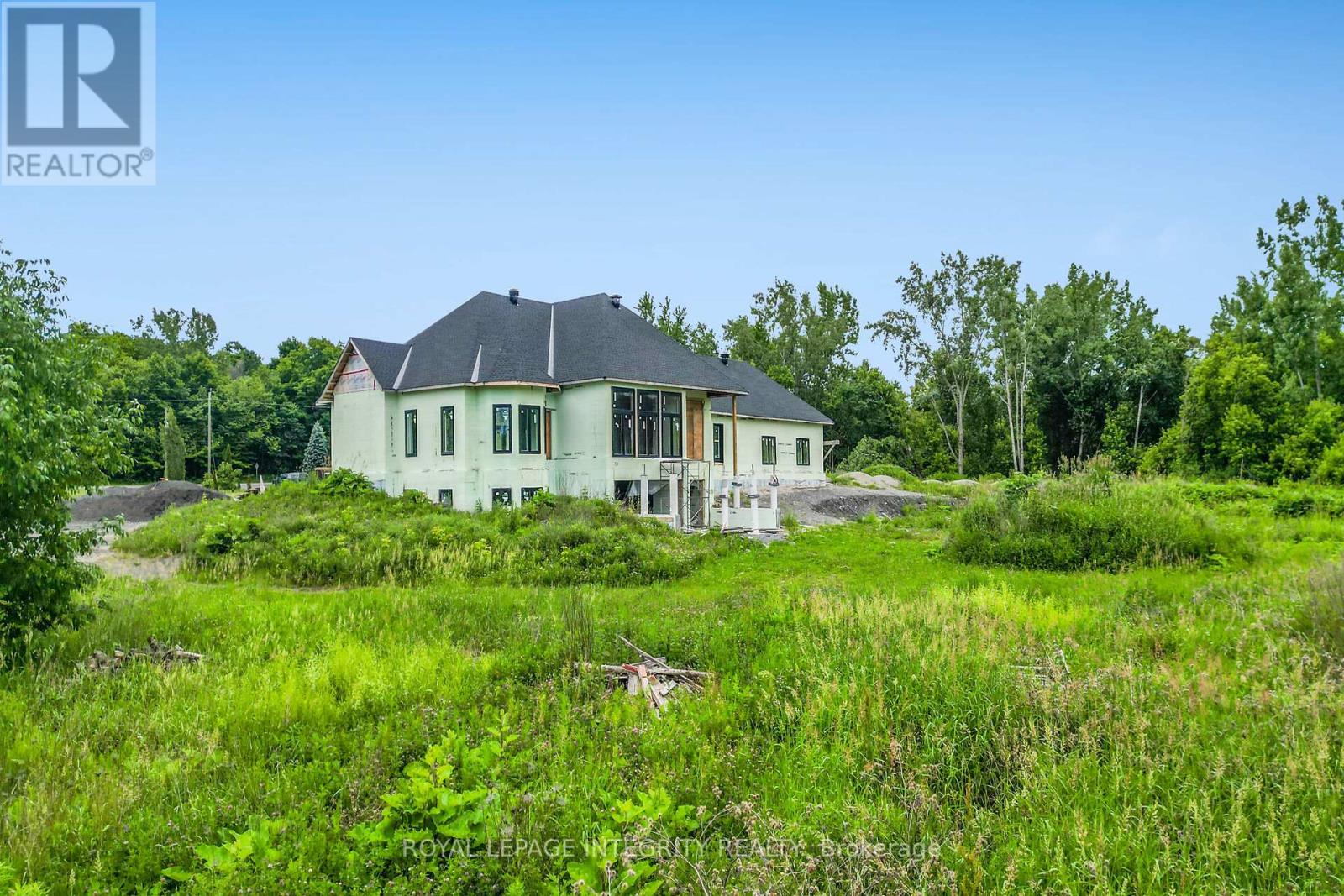 1695 OLD MONTREAL ROAD, Ottawa, Ontario