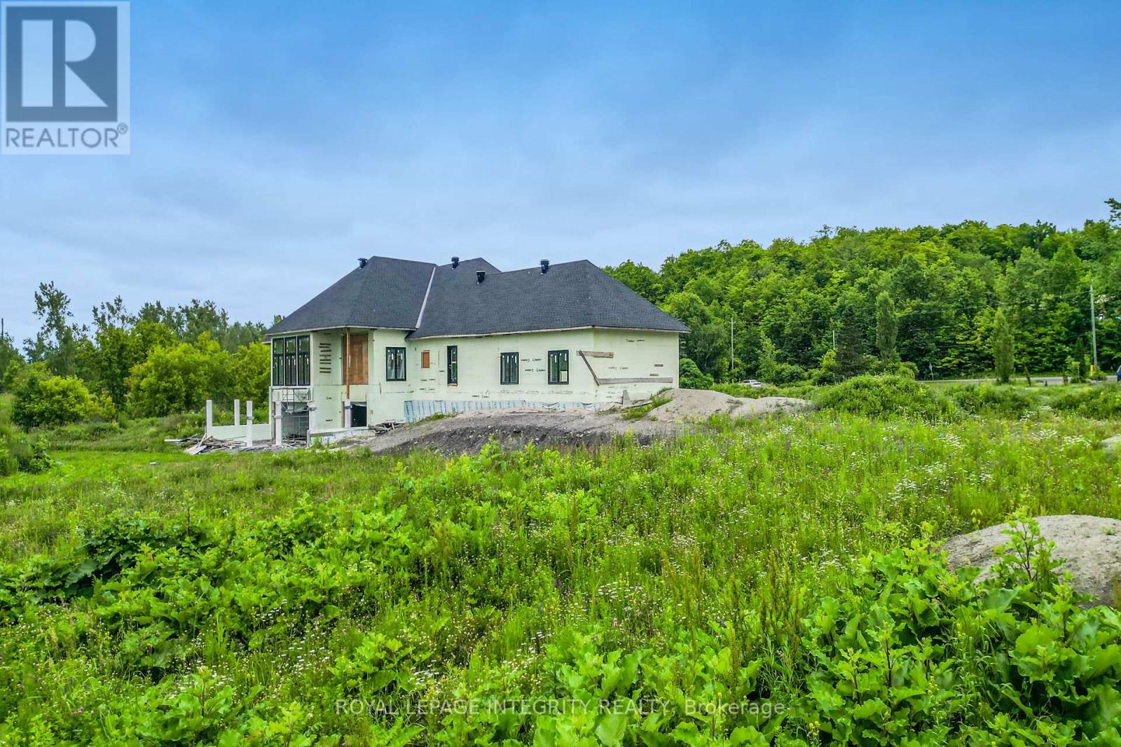 1695 Old Montreal Road, Ottawa, Ontario  K4C 1G7 - Photo 3 - X13057138