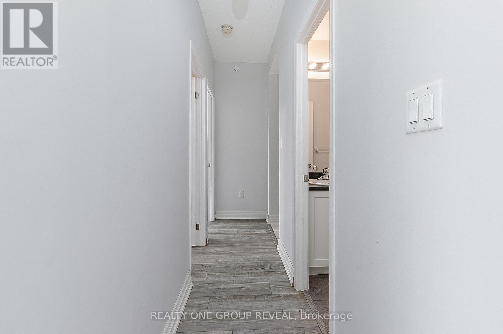 210 - 80 Aspen Springs Drive, Clarington, Ontario  L1C 0V4 - Photo 8 - E13006252