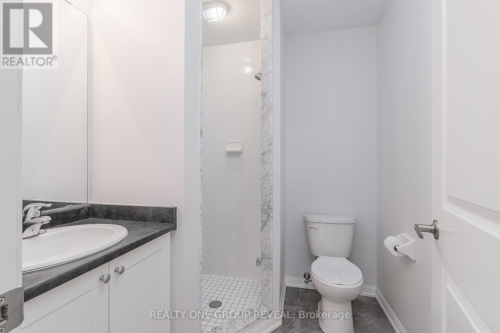 210 - 80 Aspen Springs Drive, Clarington, Ontario  L1C 0V4 - Photo 7 - E13006252