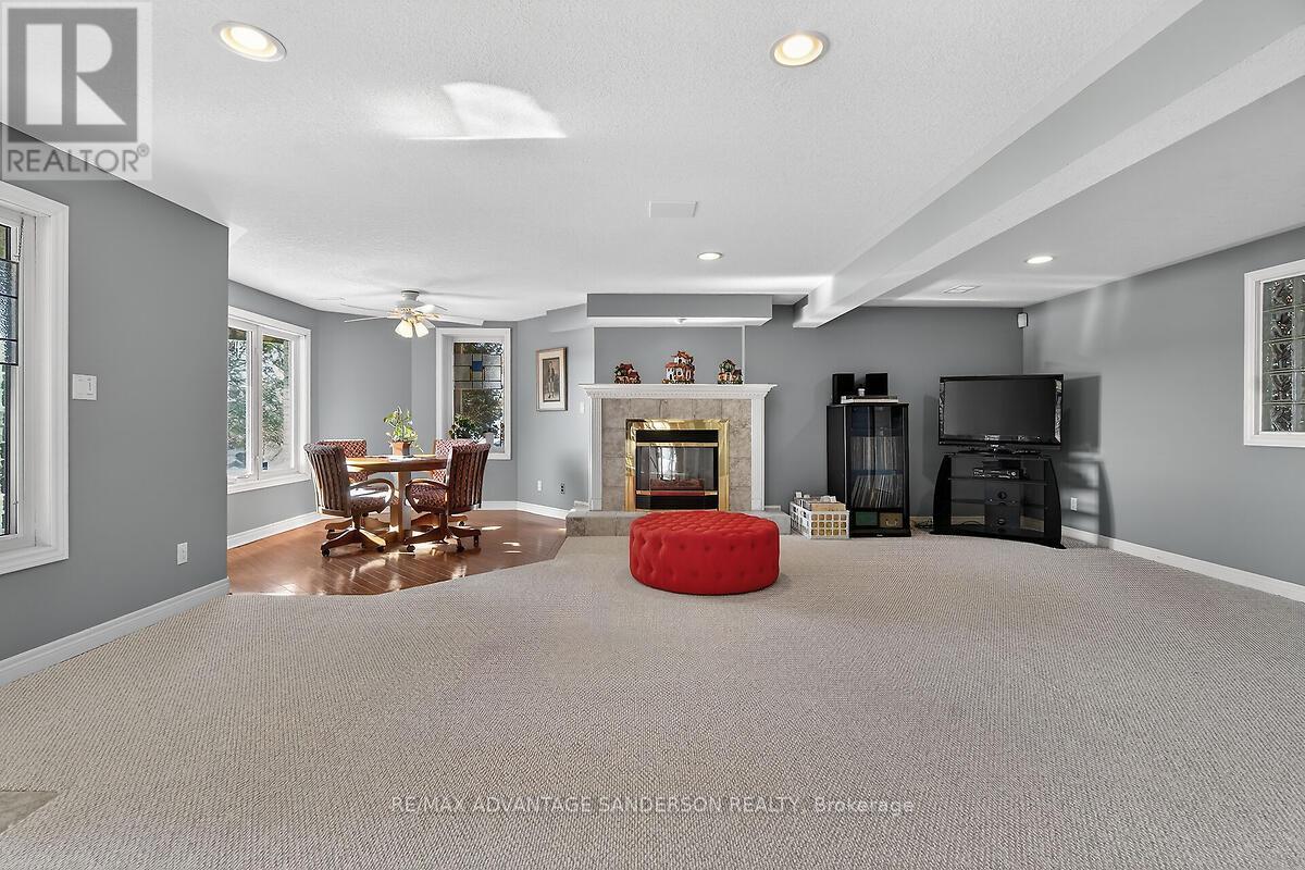 23 Birchcrest Drive, Middlesex Centre, Ontario  N0L 1R0 - Photo 33 - X12796814