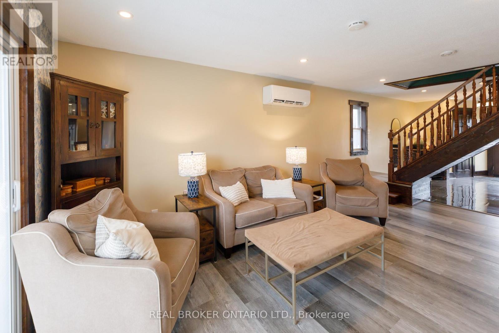 174 County 1 Road, Elizabethtown-Kitley, Ontario  K0E 1Y0 - Photo 11 - X13008100