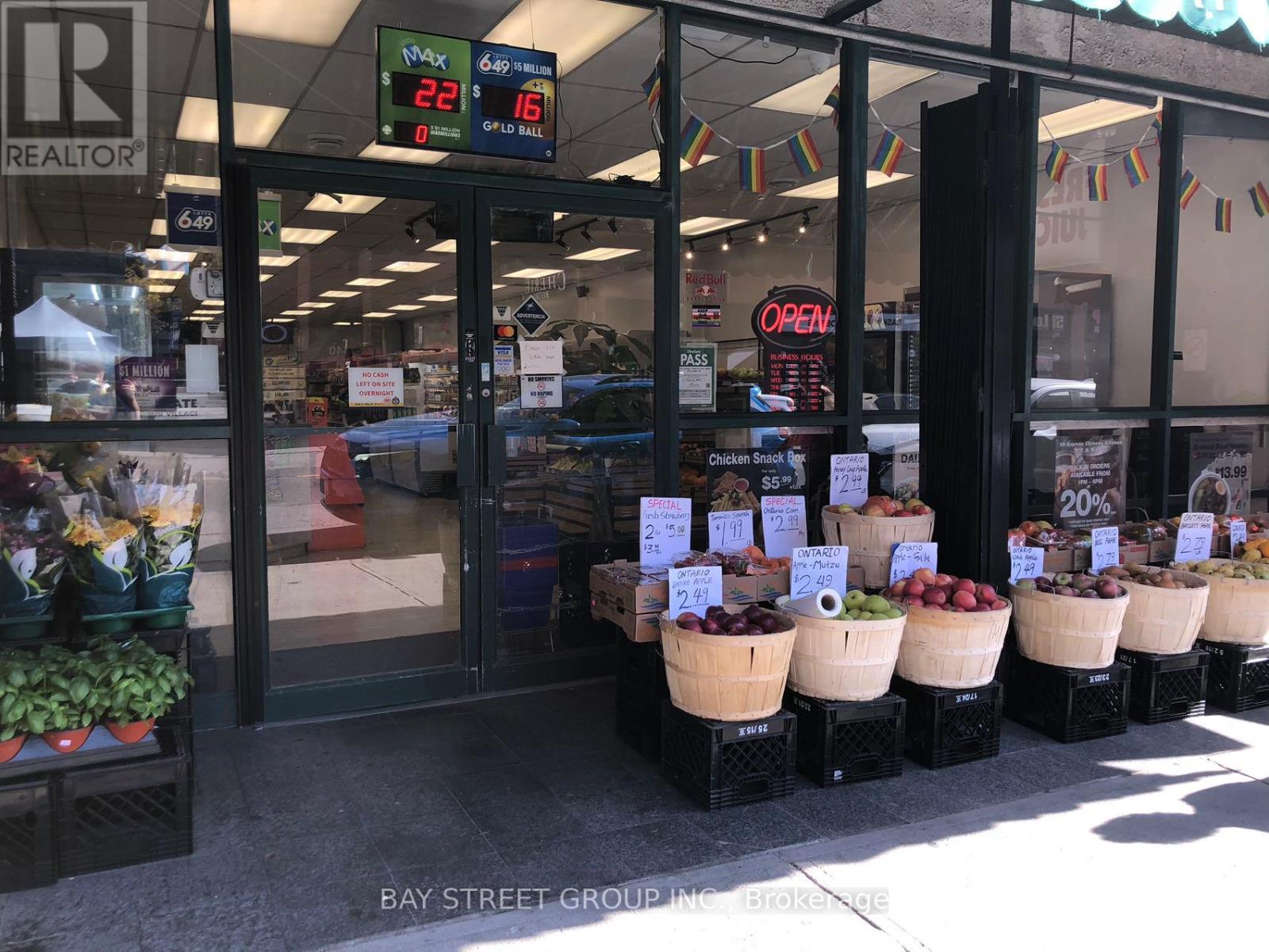 497 Church Street, Toronto, Ontario  M4Y 2C6 - Photo 2 - C12708634