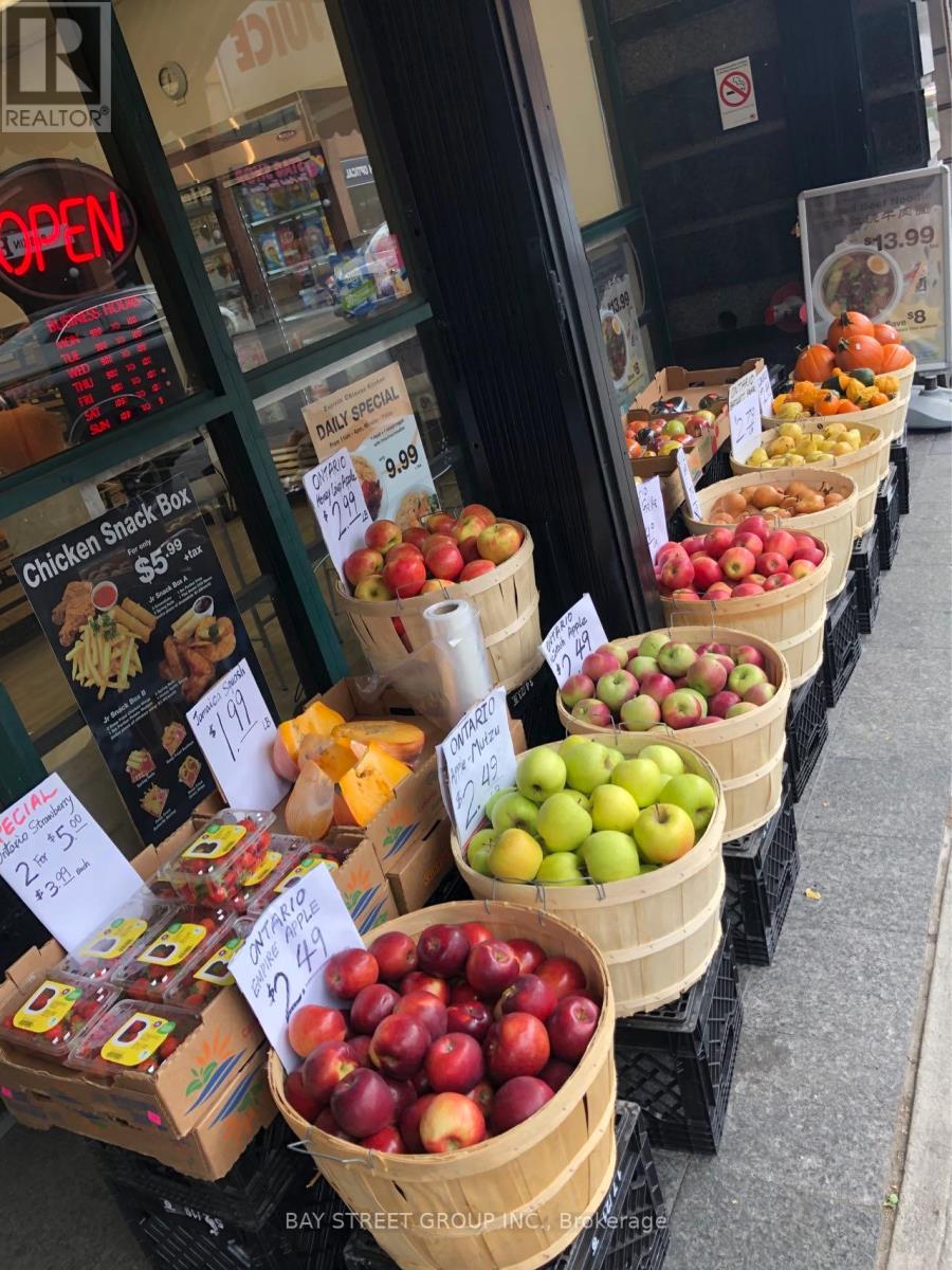 497 Church Street, Toronto, Ontario  M4Y 2C6 - Photo 4 - C12708634