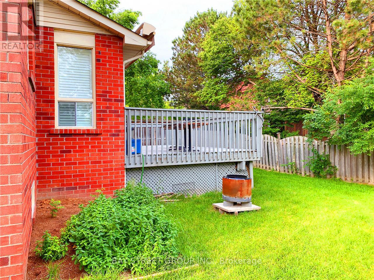 331 Green Lane, Markham, Ontario  L3T 7A4 - Photo 18 - N12843988