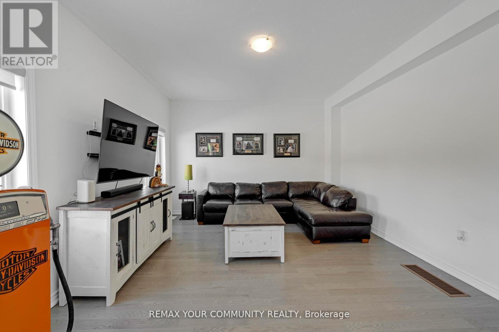 1537 Prentice Road, Innisfil, Ontario  L9S 4R7 - Photo 6 - N12963528