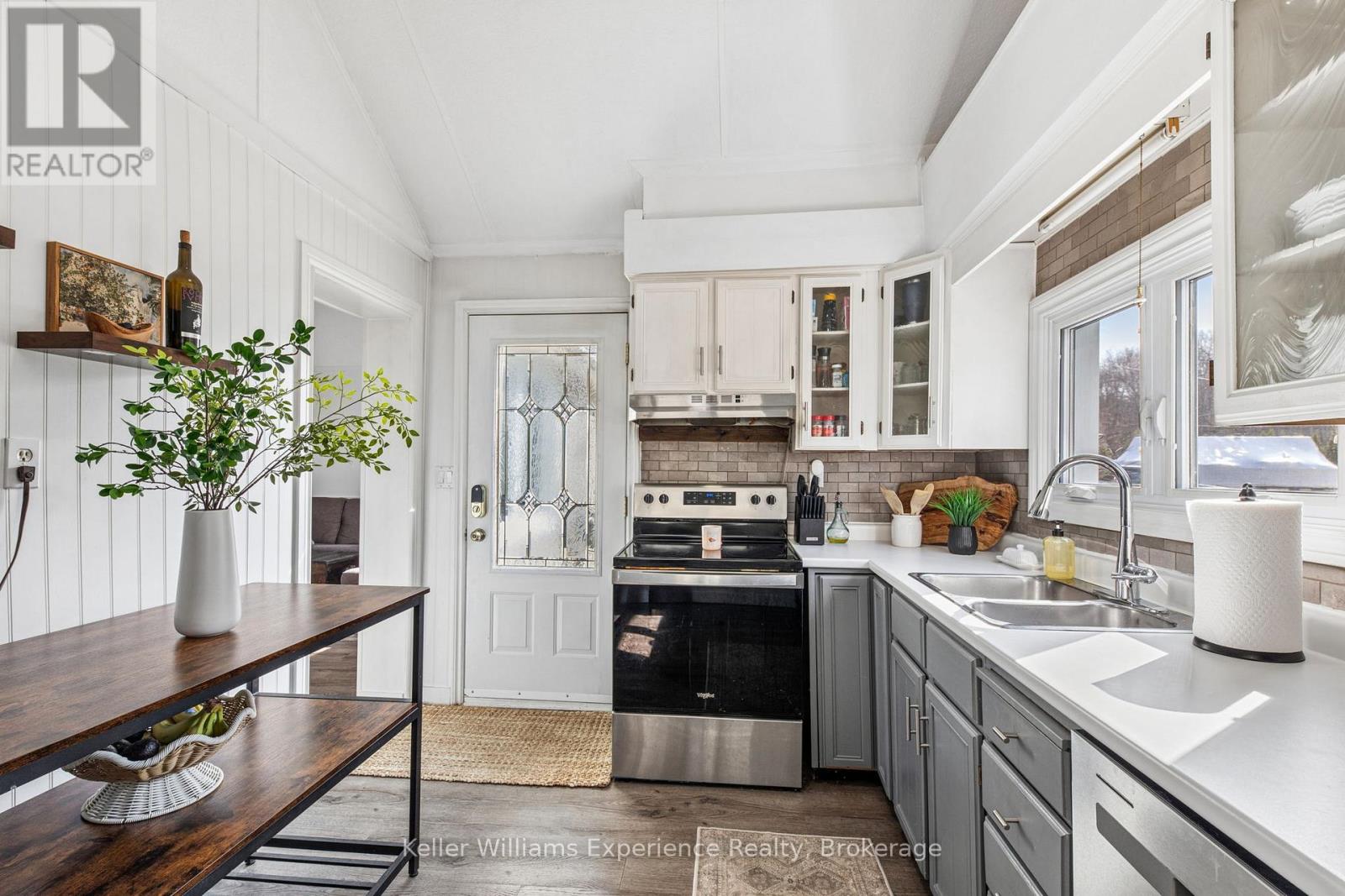 2256 South Orr Lake Road, Springwater, Ontario  L0L 1P0 - Photo 10 - S13057032