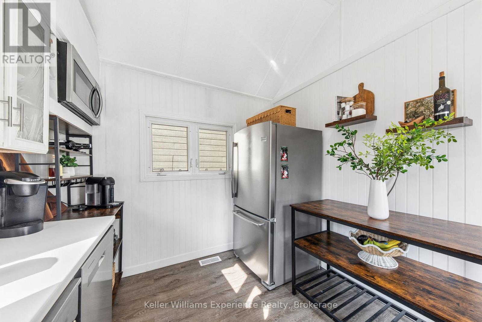 2256 South Orr Lake Road, Springwater, Ontario  L0L 1P0 - Photo 12 - S13057032