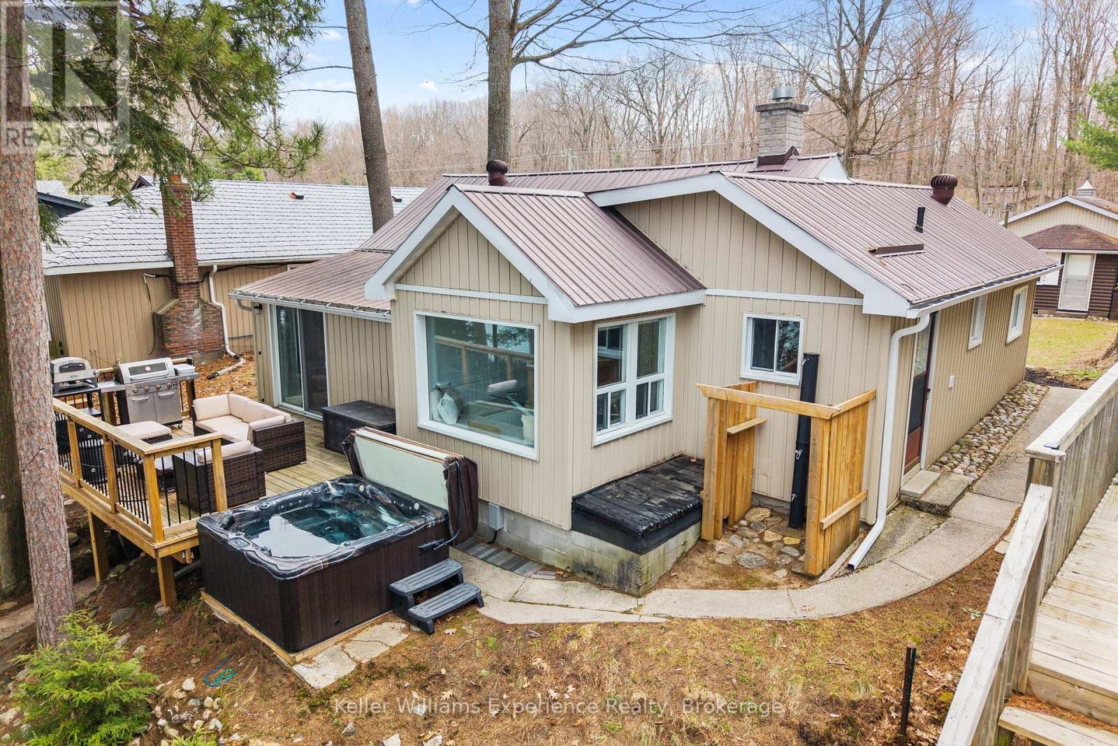 2256 South Orr Lake Road, Springwater, Ontario  L0L 1P0 - Photo 2 - S13057032