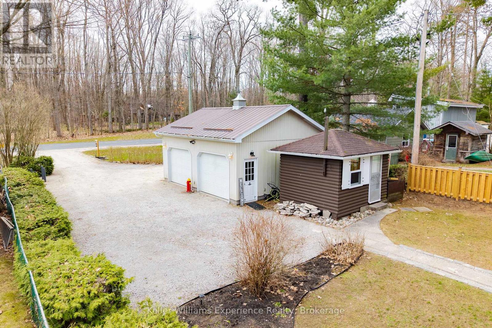 2256 South Orr Lake Road, Springwater, Ontario  L0L 1P0 - Photo 7 - S13057032