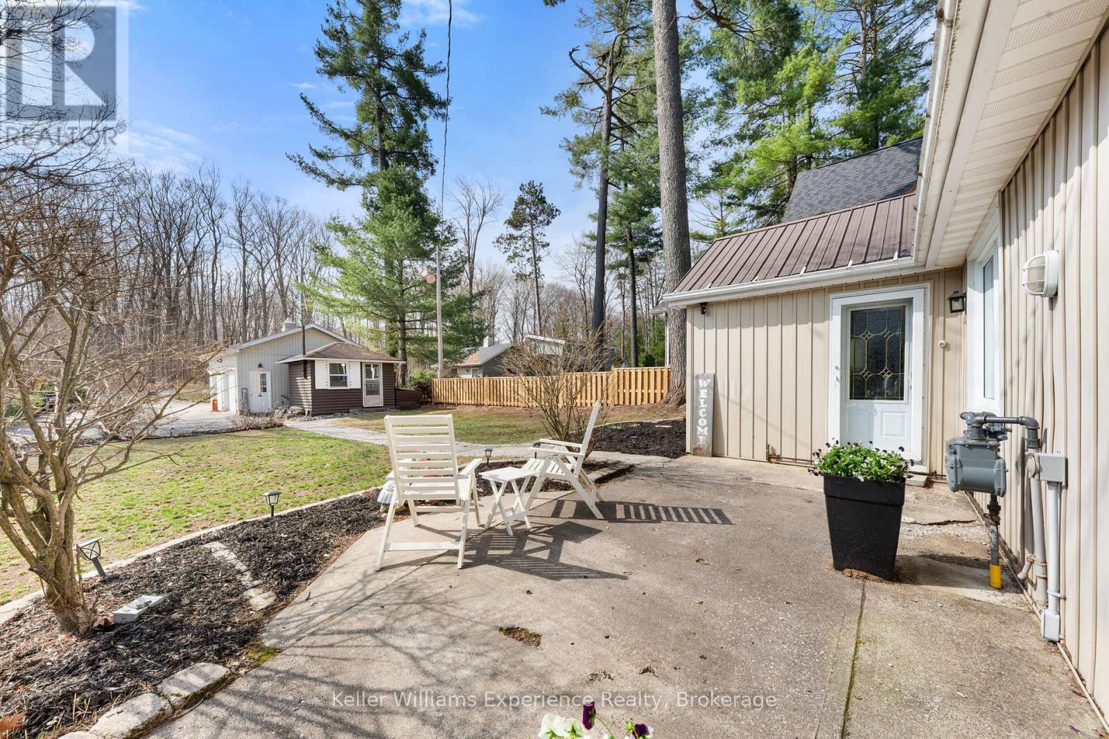 2256 South Orr Lake Road, Springwater, Ontario  L0L 1P0 - Photo 8 - S13057032