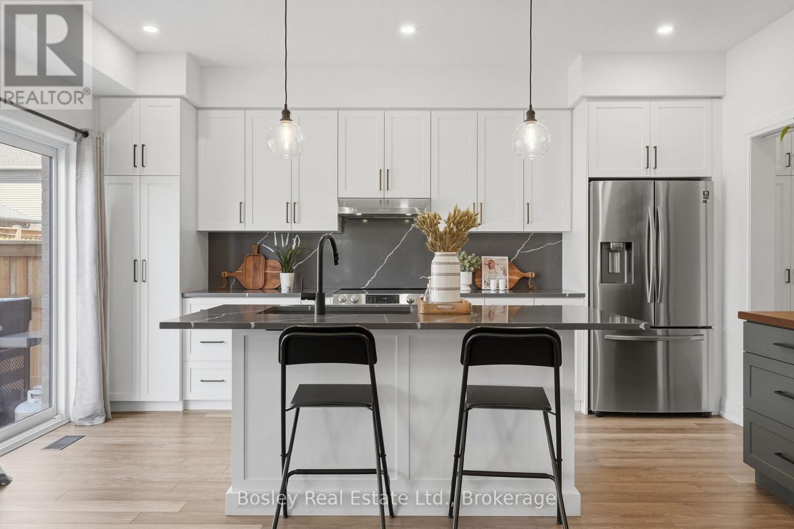 100 Mclean Avenue, Collingwood, Ontario  L9Y 4B6 - Photo 10 - S13057056