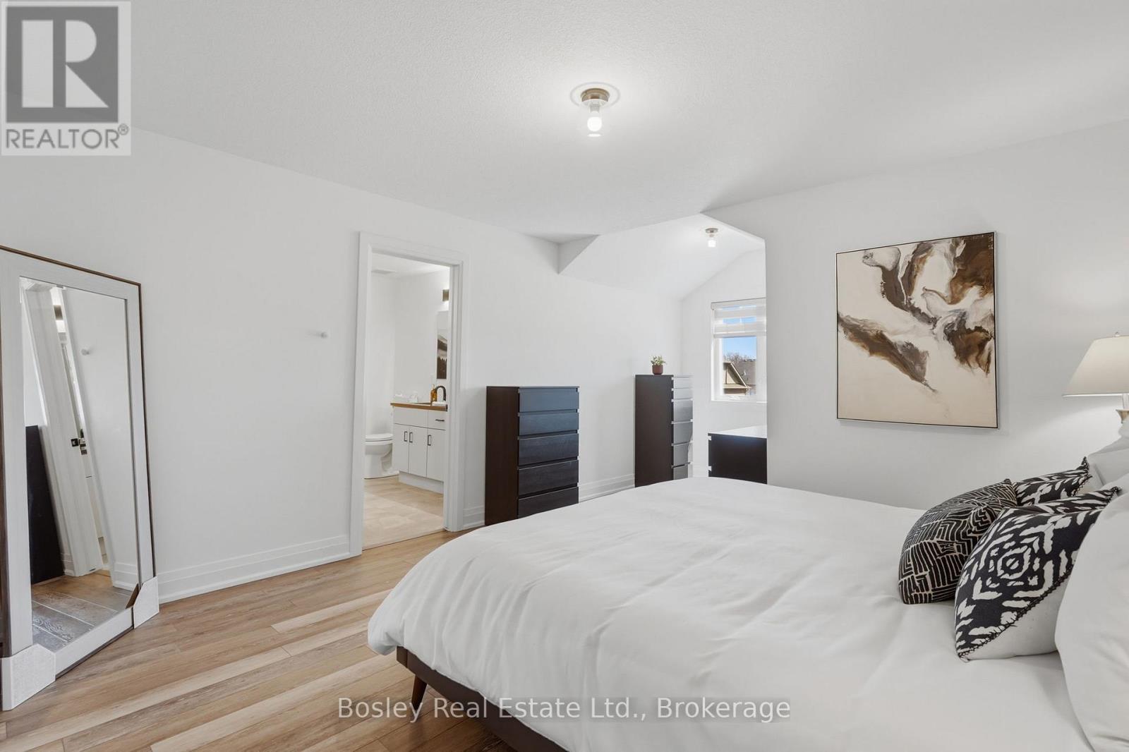 100 Mclean Avenue, Collingwood, Ontario  L9Y 4B6 - Photo 17 - S13057056