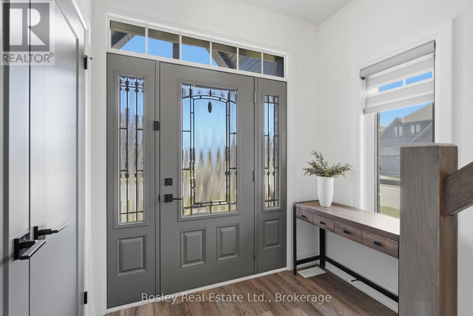 100 Mclean Avenue, Collingwood, Ontario  L9Y 4B6 - Photo 4 - S13057056