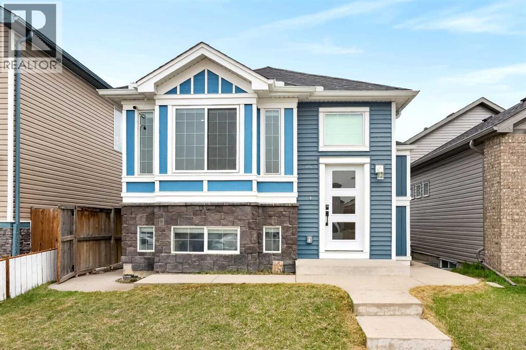 125 Saddlefield Crescent Ne, Calgary, Alberta  T3J 4Z8 - Photo 1 - A2297334