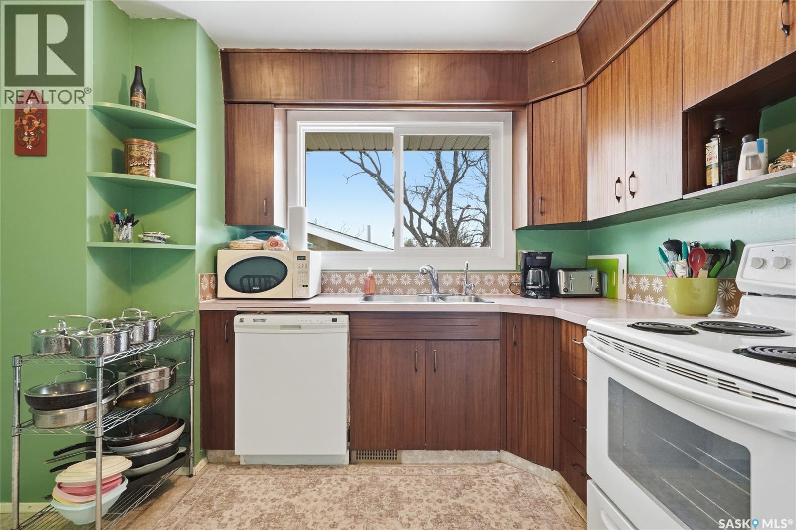 15 Turner Crescent, Regina, Saskatchewan  S4N 4P7 - Photo 7 - SK034161