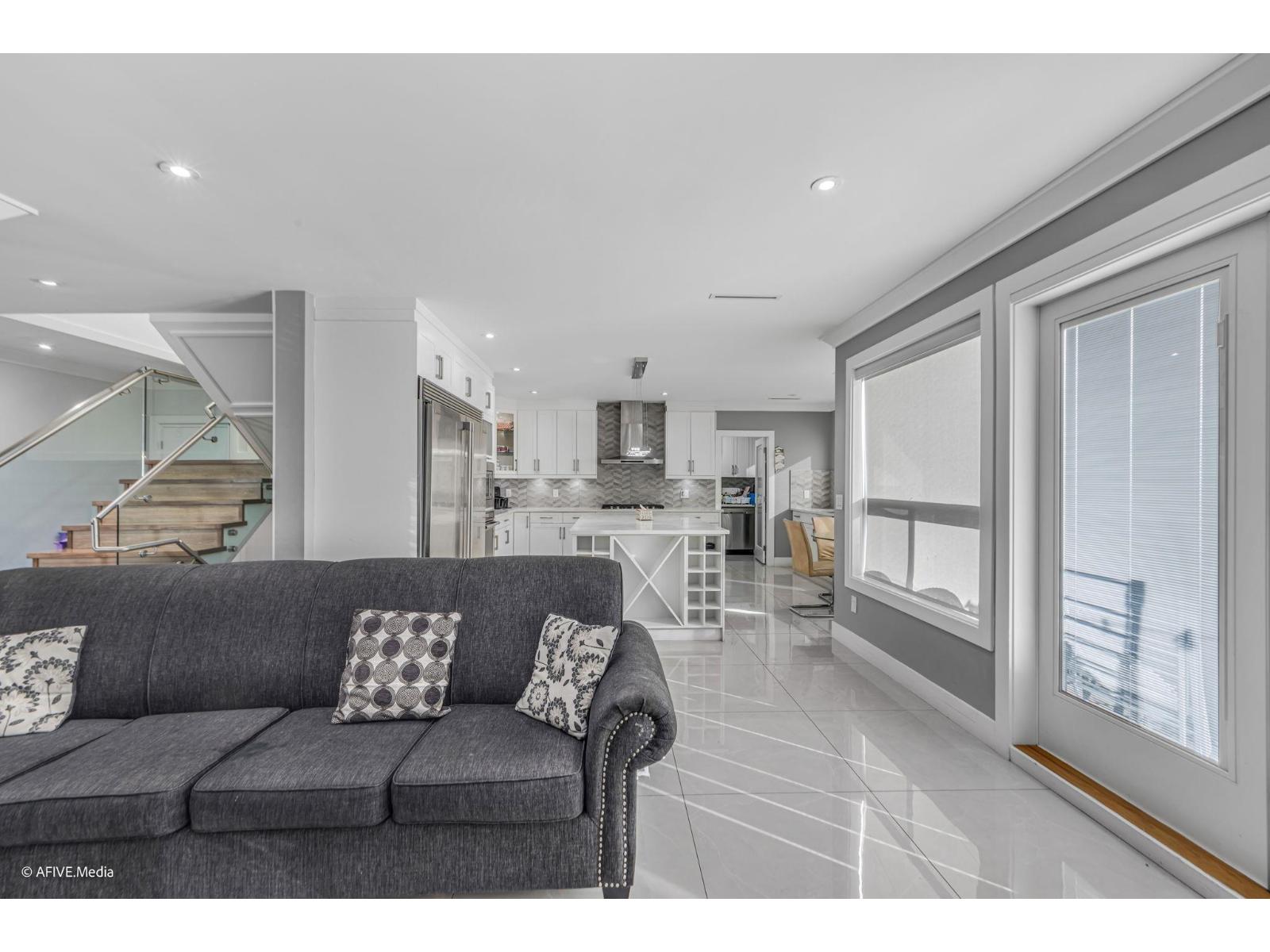 17268 61a Avenue, Surrey, British Columbia  V3S 4V7 - Photo 10 - R3115545