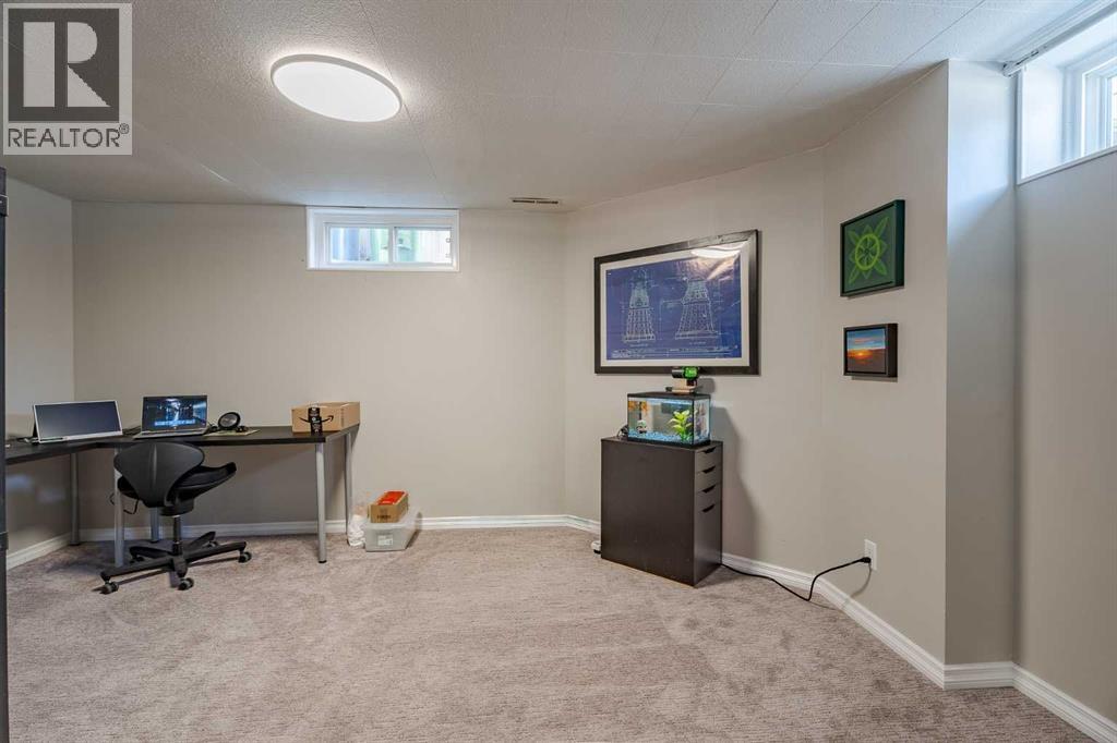 4803 Brockington Road NW, Calgary, Alberta  T2L 1R5 - Photo 28 - A2290285