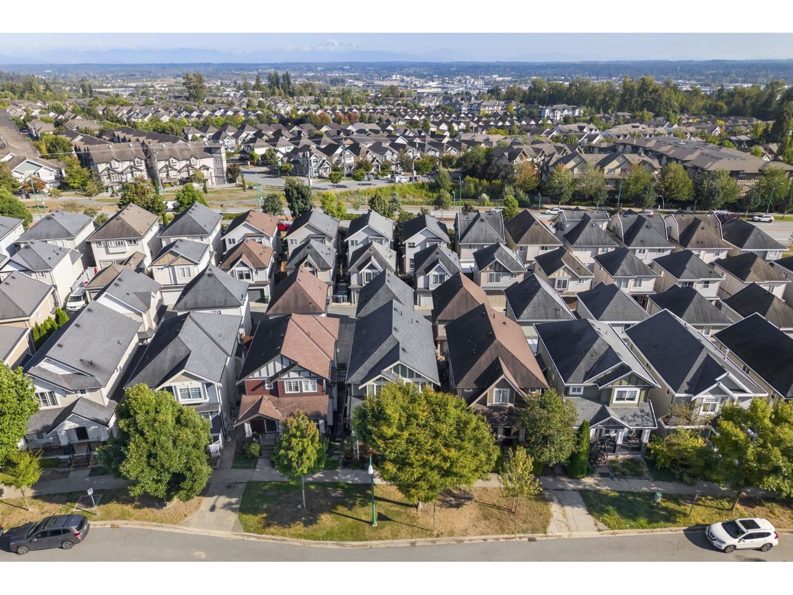 6746 191a Street, Surrey, British Columbia  V4N 6A5 - Photo 39 - R3116789