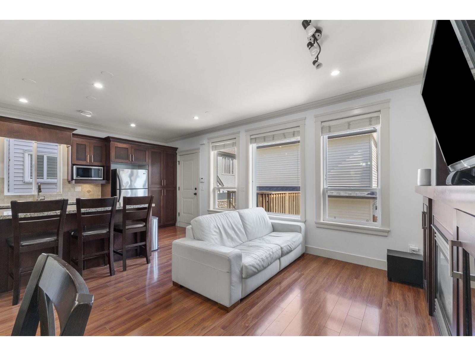 6746 191a Street, Surrey, British Columbia  V4N 6A5 - Photo 4 - R3116789