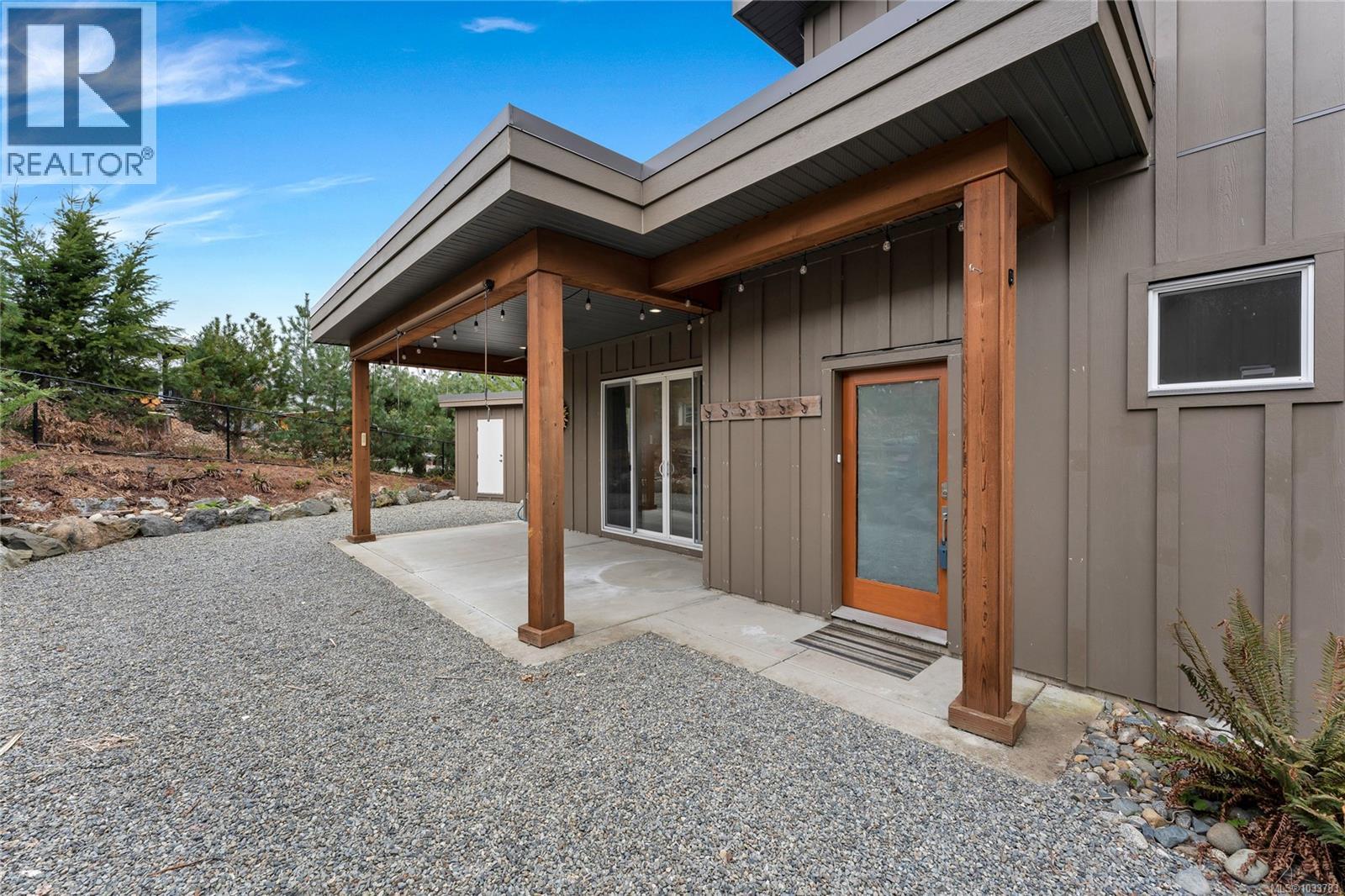 9336 Cabin Way, Lake Cowichan, British Columbia  V0R 2G1 - Photo 3 - 1033783