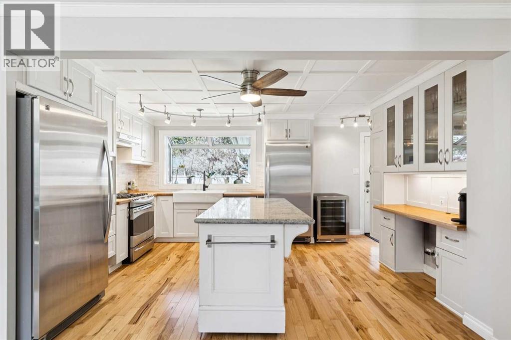 734 Oakhill Place SW, Calgary, Alberta  T2V 3X9 - Photo 9 - A2299715