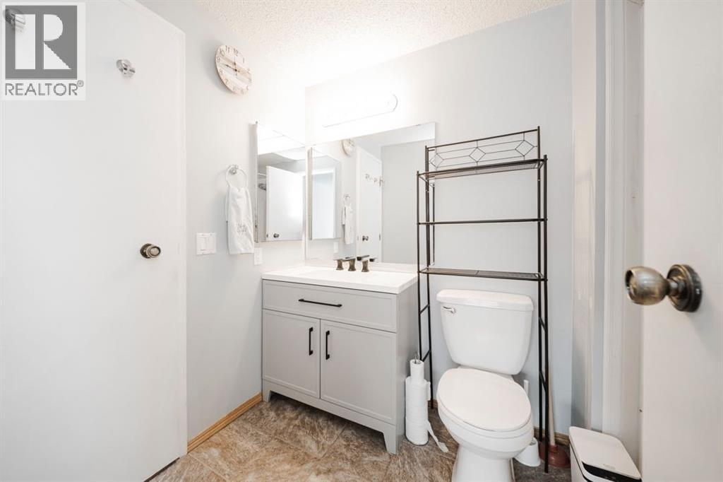 181 Windsor Drive, Fort Mcmurray, Alberta  T9H 4R1 - Photo 15 - A2290412