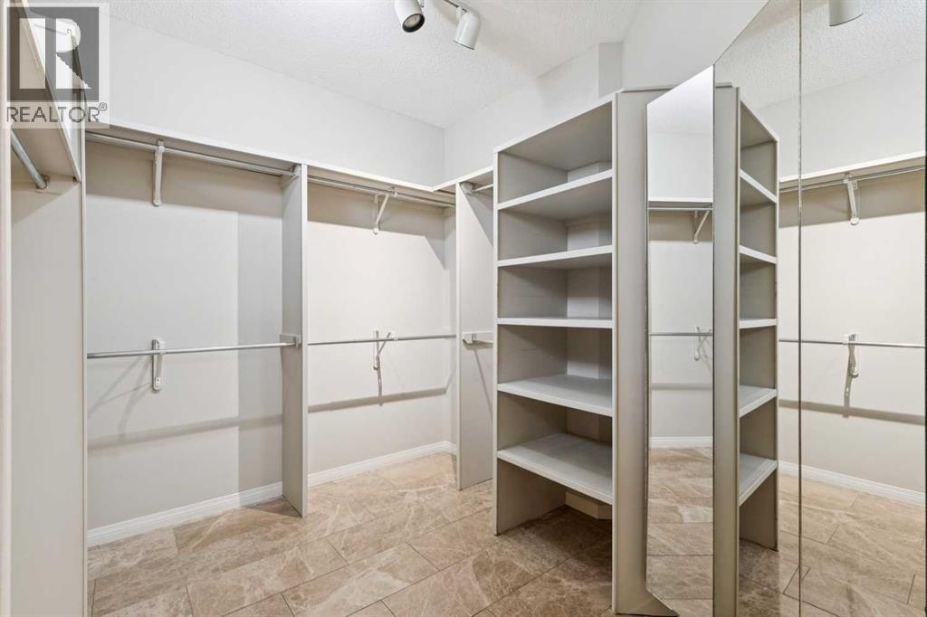 1656 Evergreen Hill Sw, Calgary, Alberta  T2Y 3B6 - Photo 14 - A2305555