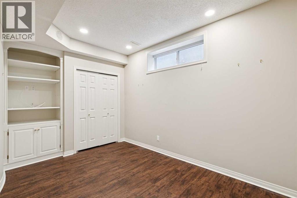 1656 Evergreen Hill Sw, Calgary, Alberta  T2Y 3B6 - Photo 20 - A2305555