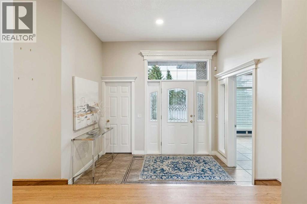 1656 Evergreen Hill Sw, Calgary, Alberta  T2Y 3B6 - Photo 4 - A2305555