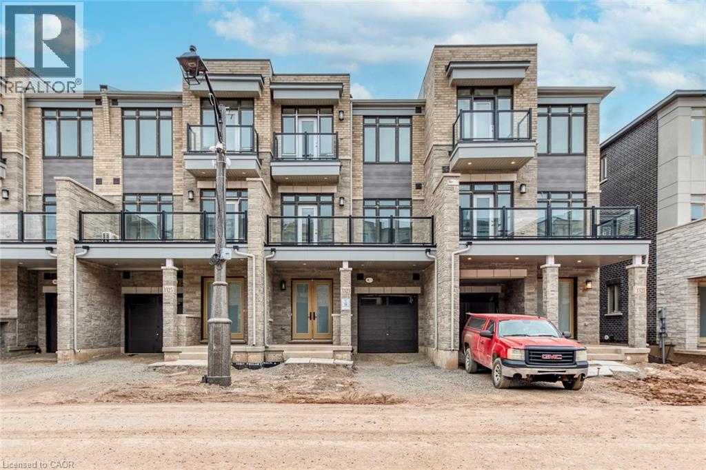 3323 AZAM Way, Oakville, Ontario