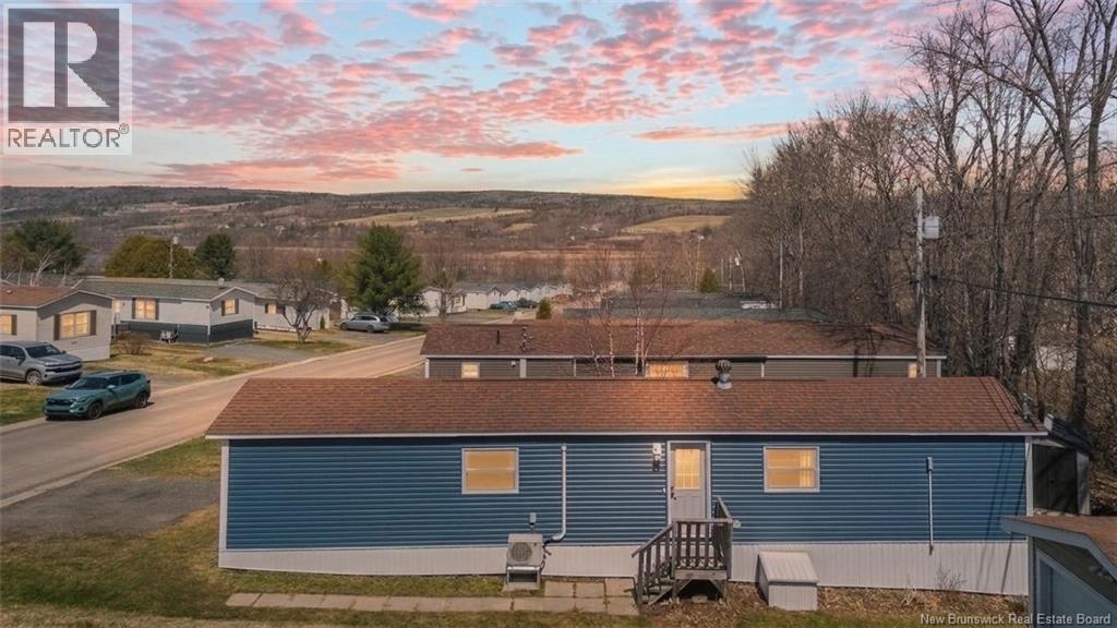 2 Macintosh Street, Fredericton, New Brunswick  E3C 1L8 - Photo 2 - NB136047