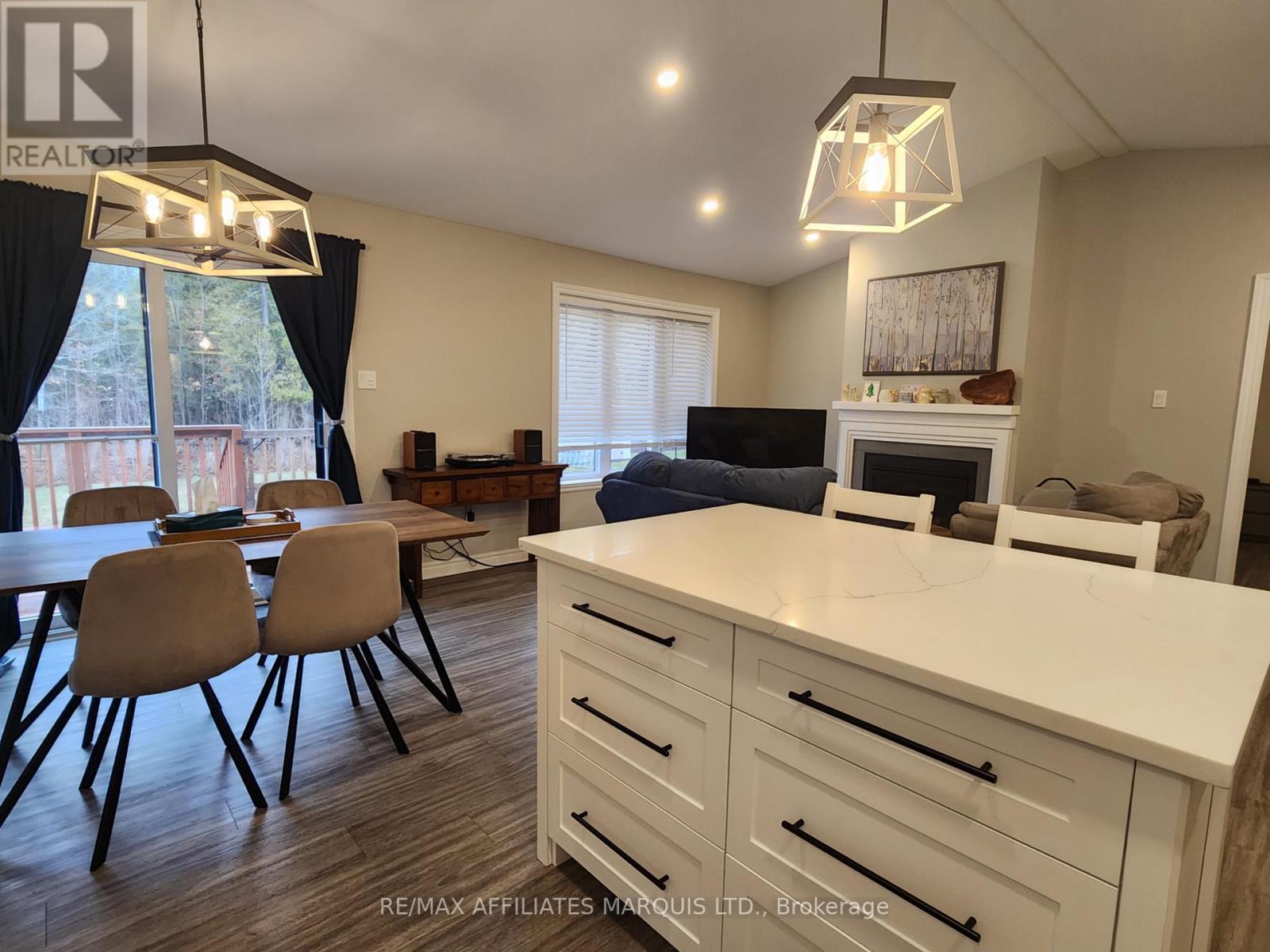 47 Beech Street, South Stormont, Ontario  K0C 1M0 - Photo 4 - X12956064