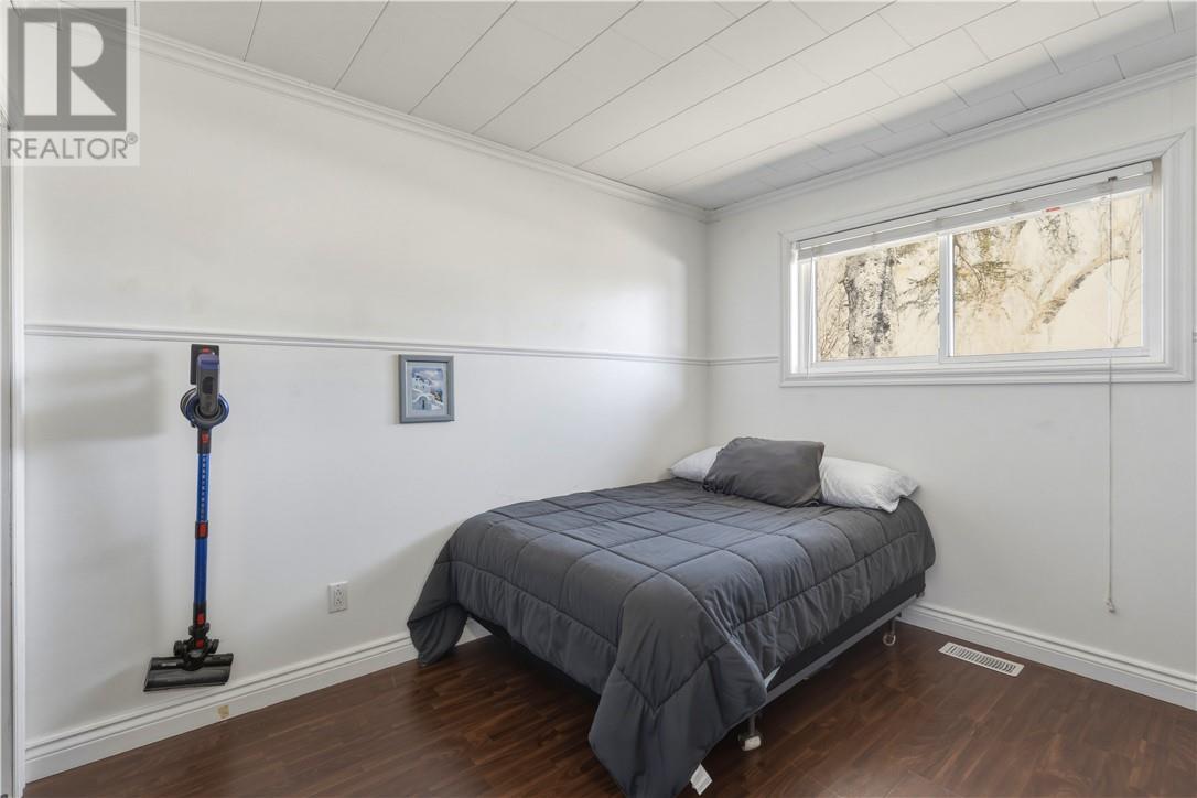 1025 Katherine Street, Greater Sudbury, Ontario  P3P 1C2 - Photo 11 - 2127374