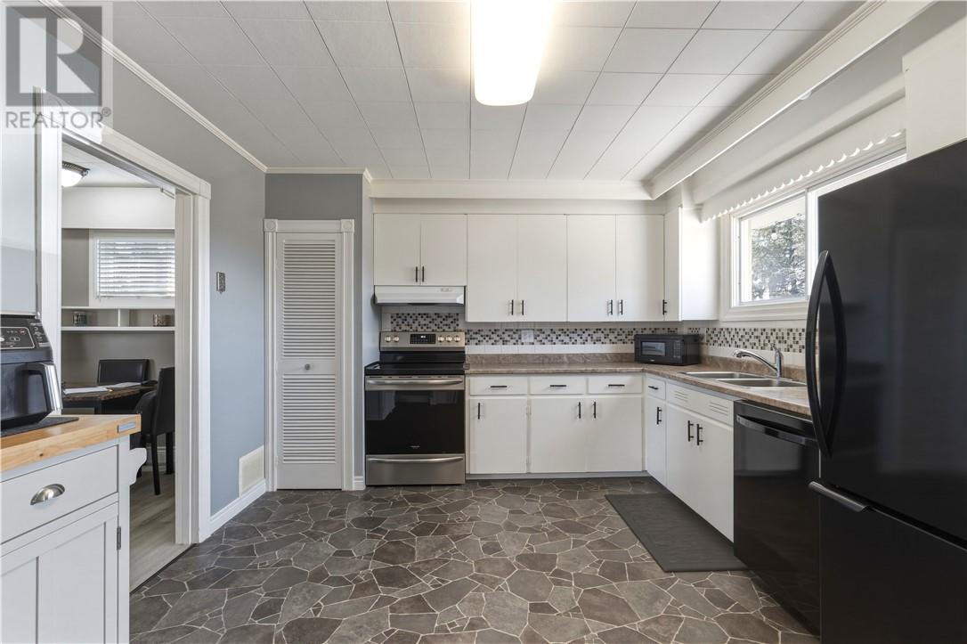 1025 Katherine Street, Greater Sudbury, Ontario  P3P 1C2 - Photo 13 - 2127374