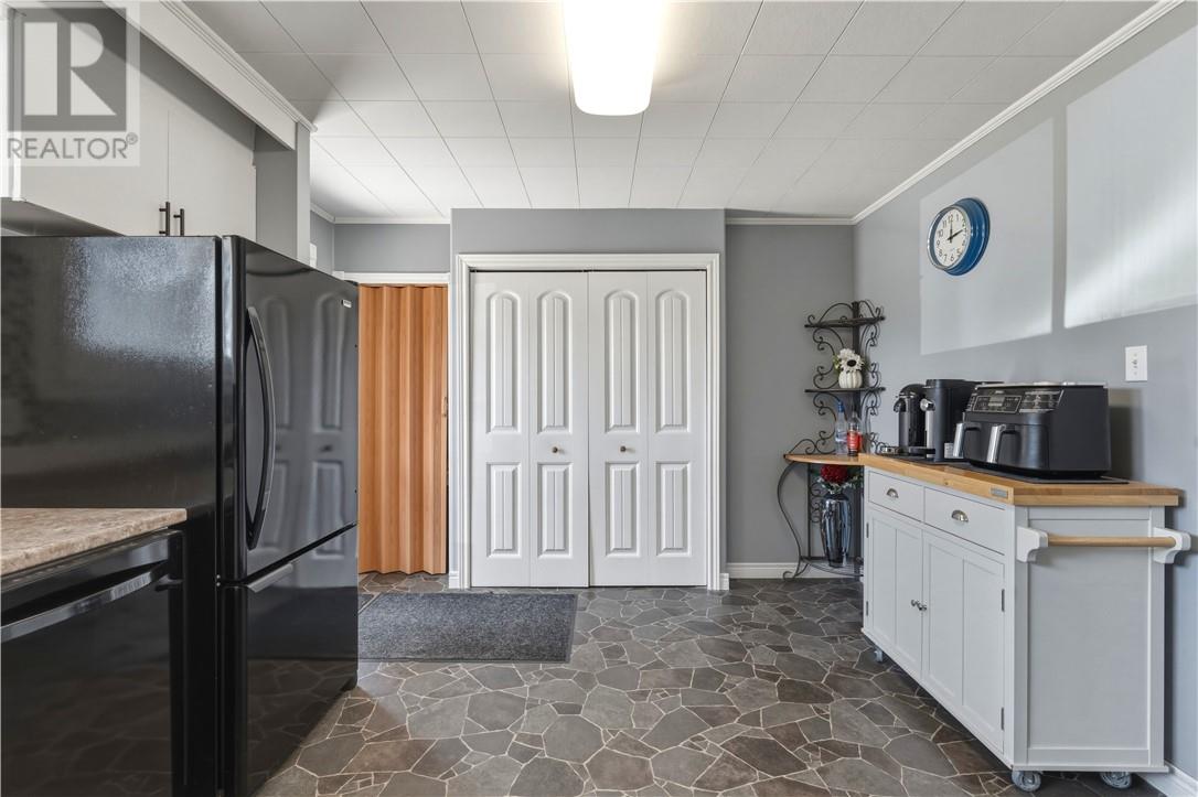 1025 Katherine Street, Greater Sudbury, Ontario  P3P 1C2 - Photo 15 - 2127374