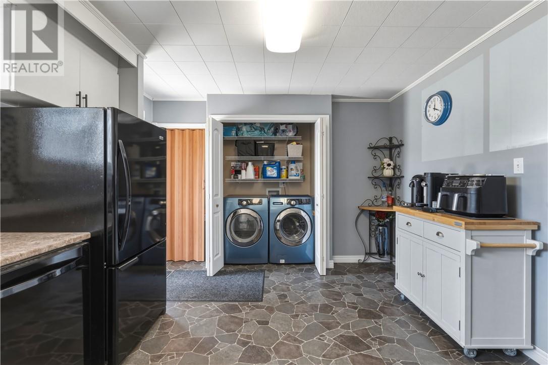 1025 Katherine Street, Greater Sudbury, Ontario  P3P 1C2 - Photo 16 - 2127374