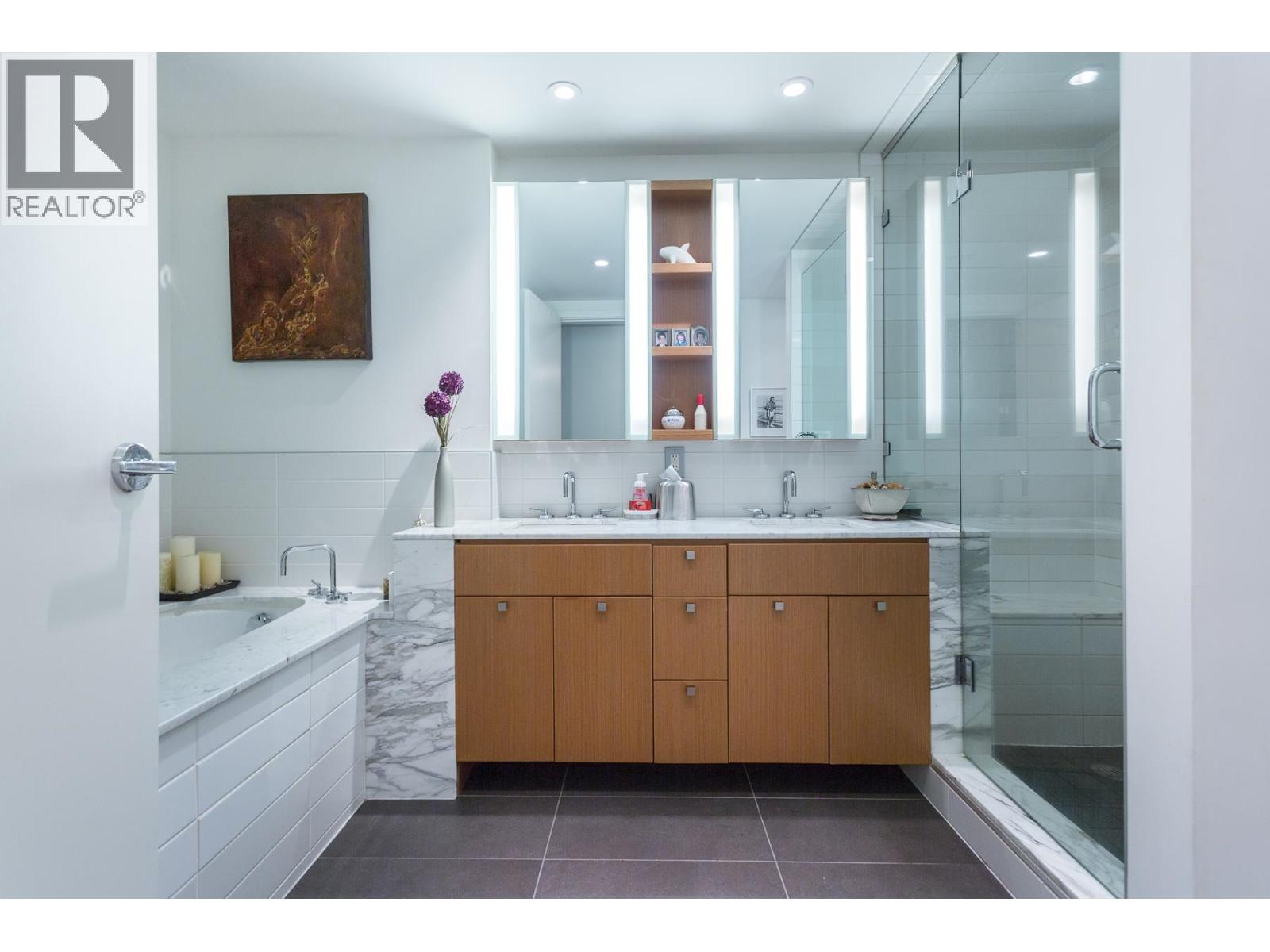 104 1168 Richards Street, Vancouver, British Columbia  V6B 3E6 - Photo 8 - R3117189